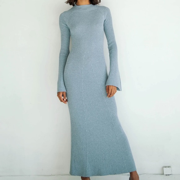 The September Evening Dress 👗 - Picture 3 of 5